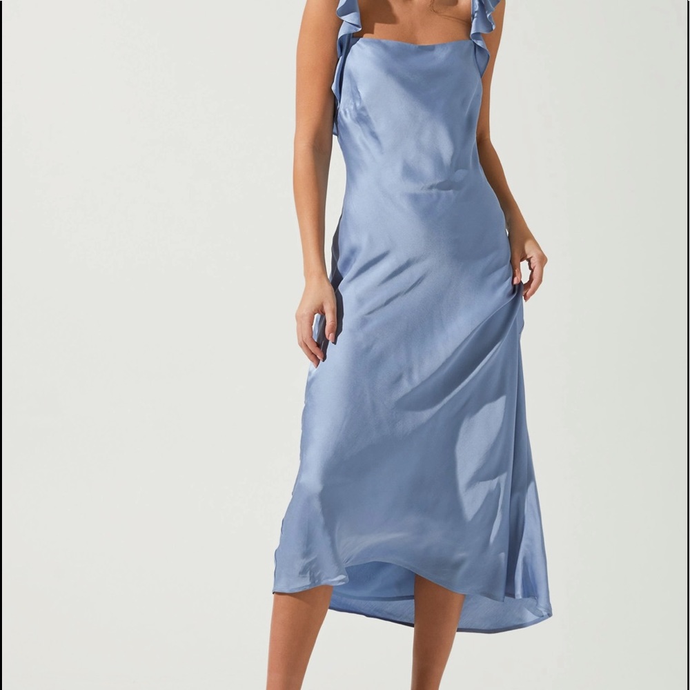 Astr The Label Periwinkle Rina Ruffle Strap Midi Dress